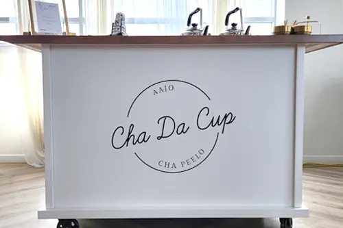 Cha Da Cup Bar Branding